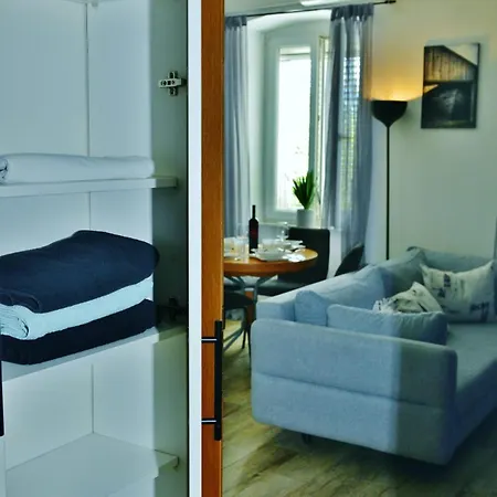 Daire Lorena S Dvoristem-with Garden -prizemlje,eg,pianterreno,ground Floor Rijeka