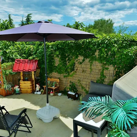 Lorena S Dvoristem With Garden Ground Floor Pianterreno Eg Free Parking *
